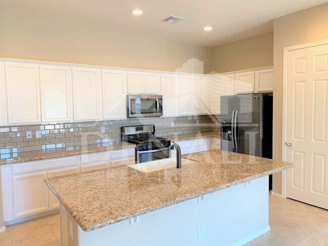 14306 W Voltaire St Surprise, AZ 85379 photo 3