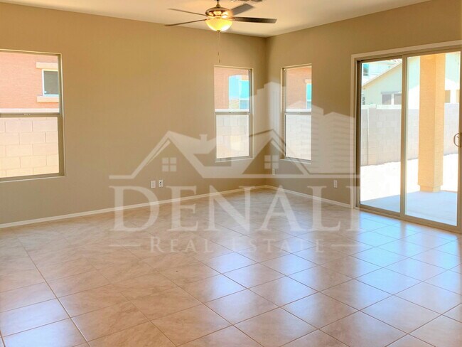 14306 W Voltaire St Surprise, AZ 85379 photo 2