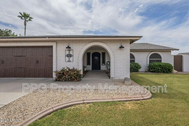 3413 W Kristal Way Phoenix, AZ 85027 photo 4