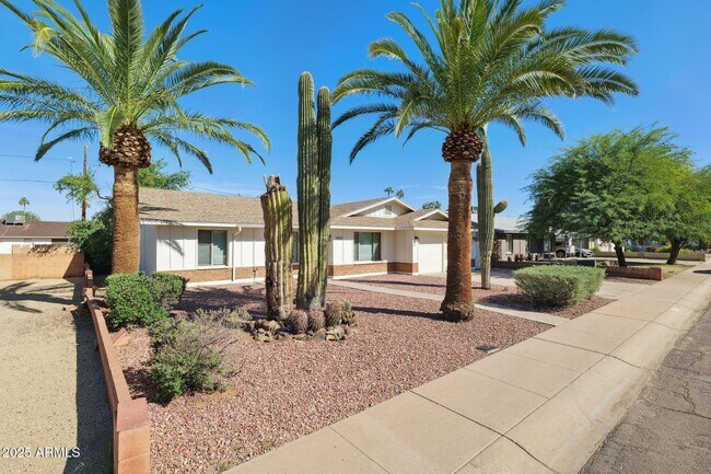1400 E Wesleyan Dr Tempe, AZ 85282 photo 4