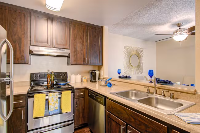 Lakeview Village photo 3