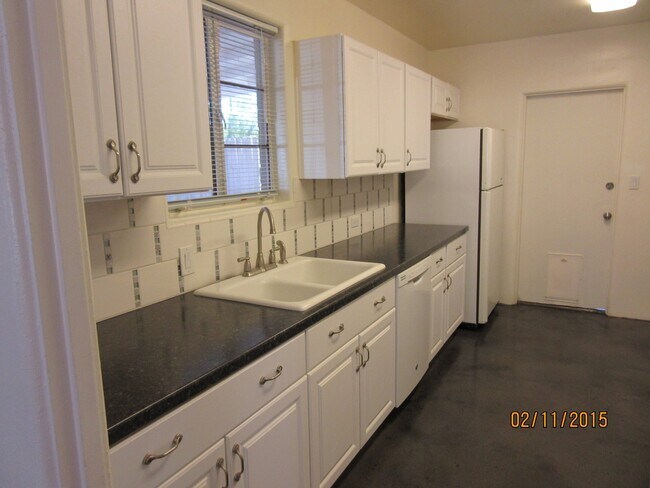 113 W Pierson St photo 5
