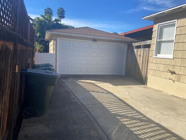6921 Adams Ave La Mesa, CA 91942 photo 2
