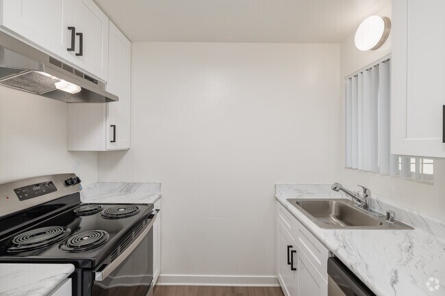 Oro Vista Apartments photo 2