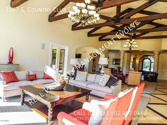 1367 S Country Club Dr Mesa, AZ 85210 photo 4