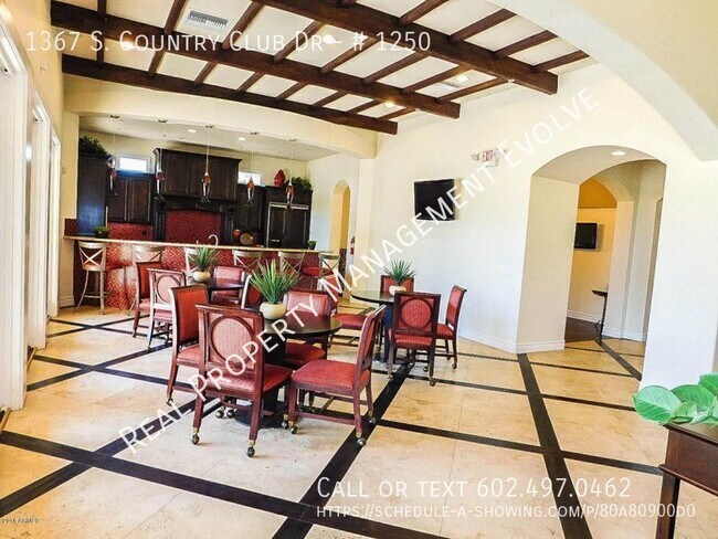 1367 S Country Club Dr Mesa, AZ 85210 photo 3