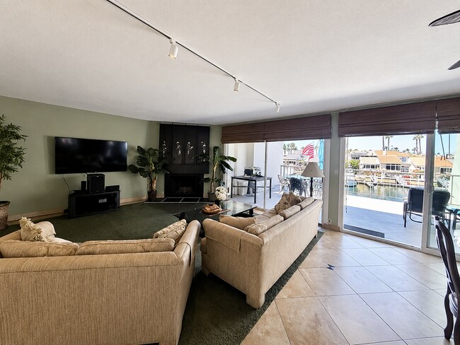 92 Antigua Ct Coronado, CA 92118 photo 4