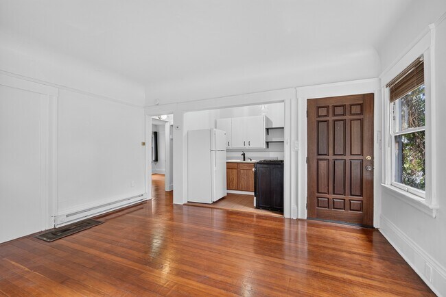 2810 Derby St Berkeley, CA 94705 photo 5