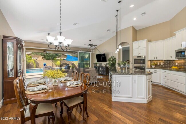 10706 E Lincoln Ave Mesa, AZ 85212 photo 2