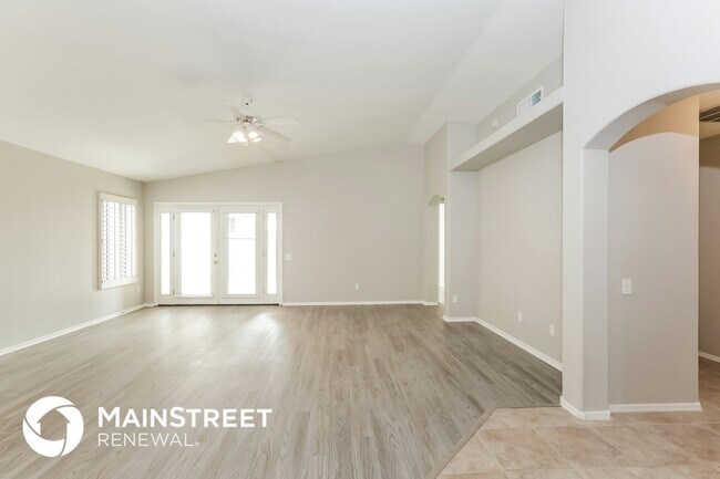 3549 E Kelton Ln Phoenix, AZ 85032 photo 3
