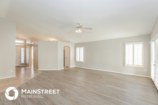3549 E Kelton Ln Phoenix, AZ 85032 photo 4