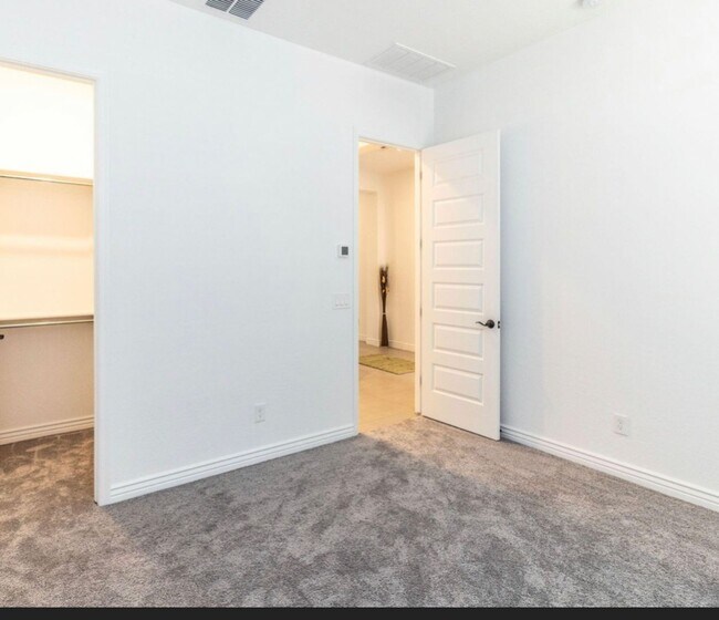 21063 E Mayberry Rd Queen Creek, AZ 85142 photo 3
