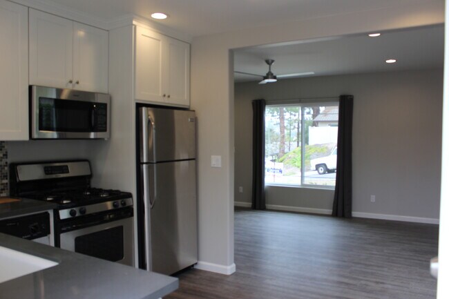 7043 Saranac St San Diego, CA 92115 photo 2