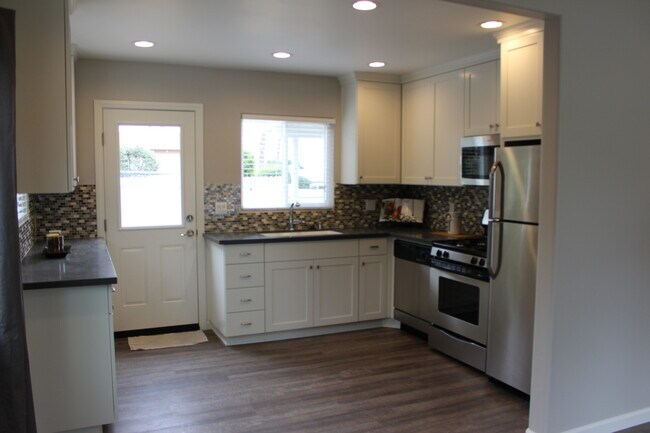 7043 Saranac St San Diego, CA 92115