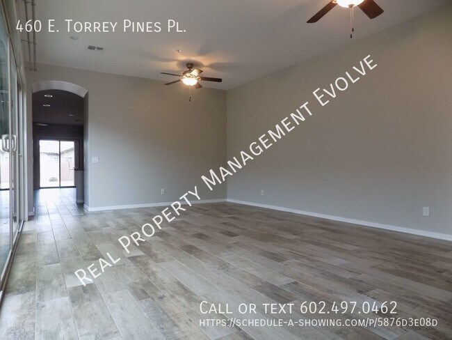 460 E Torrey Pines Pl Chandler, AZ 85249 photo 4