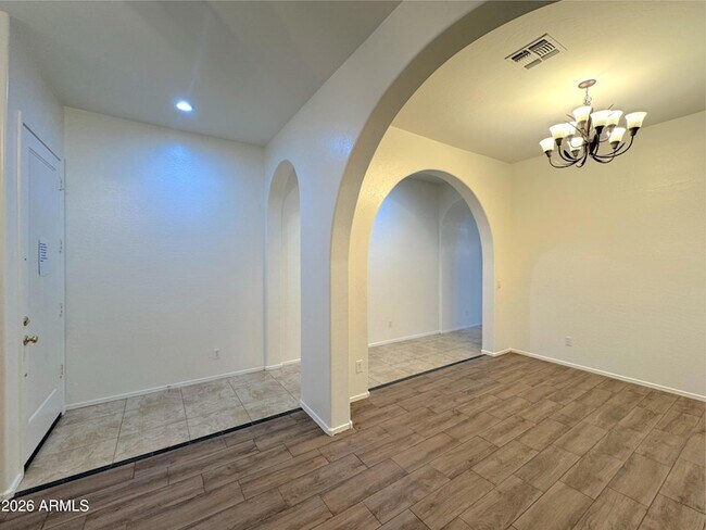 3013 W Glenhaven Dr Phoenix, AZ 85045 photo 5