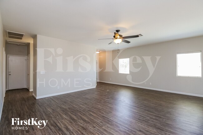 1888 E Silversmith Trail San Tan Valley, AZ 85143 photo 4