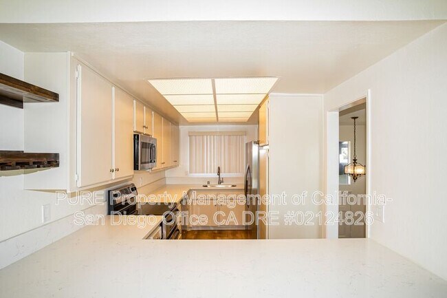 1985 Seawind Way Oceanside, CA 92054 photo 5