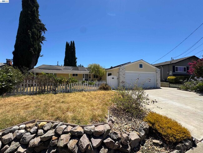 1250 Cape Cod Way Concord, CA 94521 photo 2