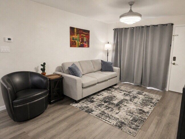 5757 W Eugie Ave Glendale, AZ 85304 photo 3