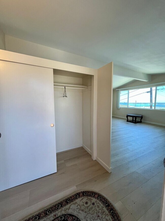 3159 Lloyd St San Diego, CA 92117 photo 5