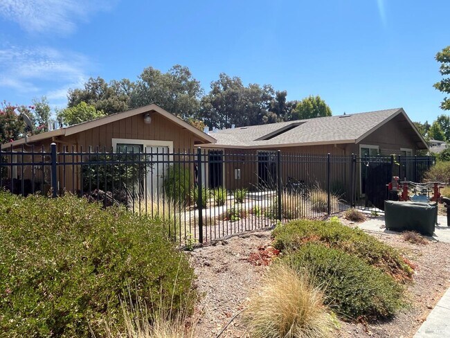 2750 Coffey Ln Santa Rosa, CA 95403 photo 5