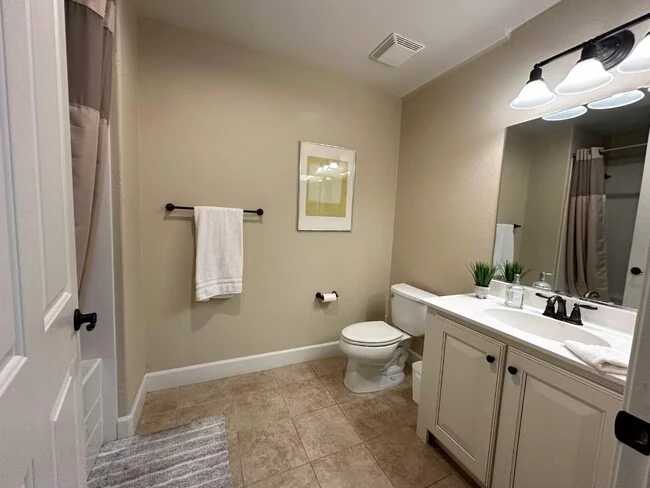 496 Rialto Pl San Jose, CA 95128 photo 2
