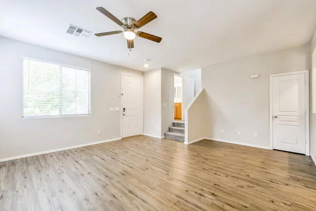 3884 E Santa Fe Ln Gilbert, AZ 85297 photo 4