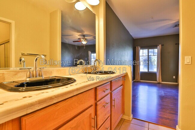 525 N Miller Rd Scottsdale, AZ 85257 photo 5