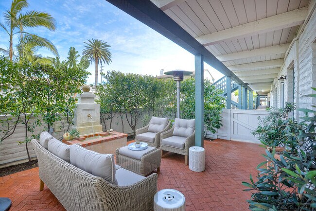 3080 Lincoln St Carlsbad, CA 92008
