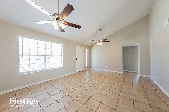 19002 N 45th Cir Glendale, AZ 85308 photo 4