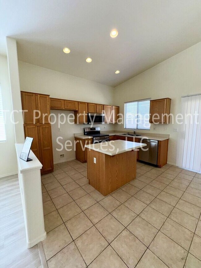 4399 S Maverick Ave Gilbert, AZ 85297 photo 5