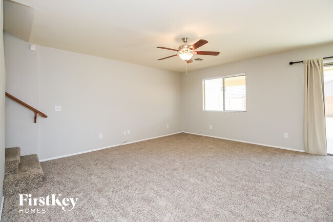 313 W Hereford Dr San Tan Valley, AZ 85143 photo 5