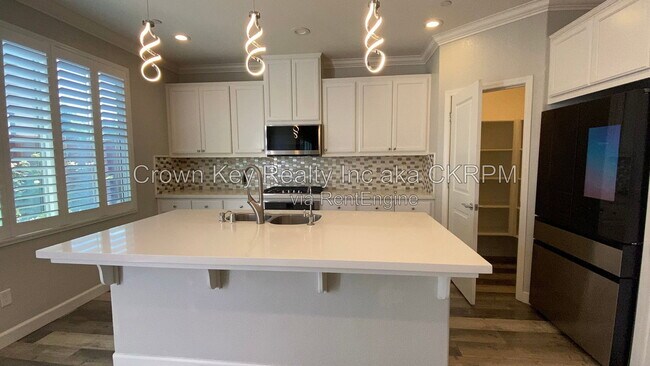 416 E Solare Ave Tracy, CA 95391 photo 5