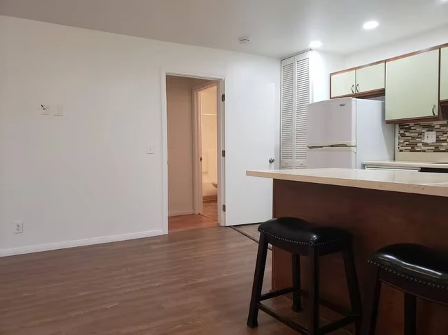 1261 Victor Ave El Cajon, CA 92021 photo 4
