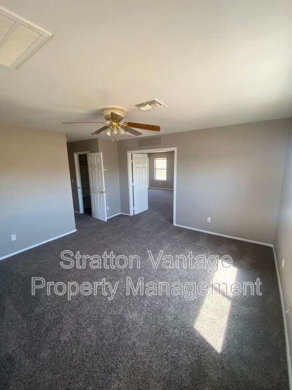 11766 W Windrose Ave El Mirage, AZ 85335 photo 5