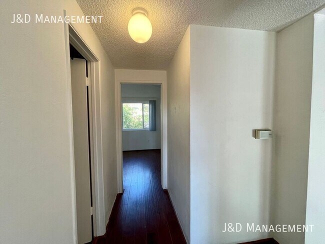318 Hillside Ct Vista, CA 92084 photo 5