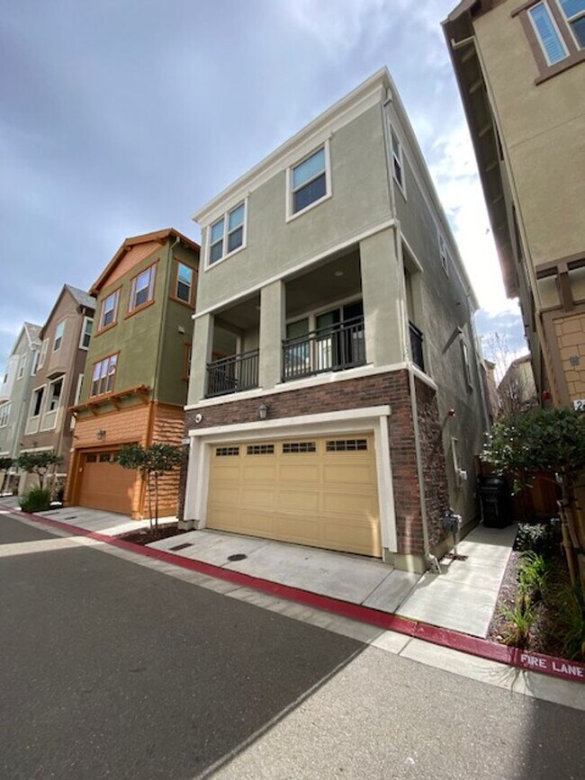2937 Worthing Common Livermore, CA 94550 photo 4