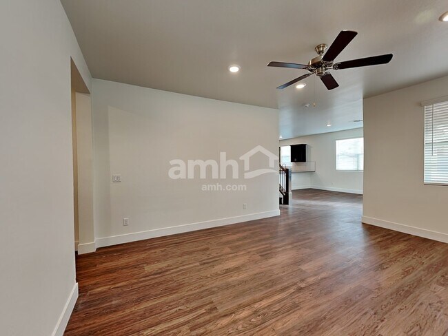 23147 E Camacho Rd Queen Creek, AZ 85142 photo 4