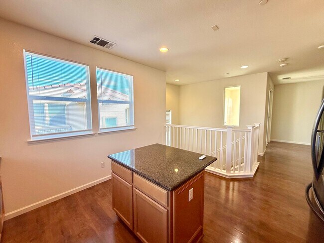 43845 Paso Pino Common Fremont, CA 94539 photo 5