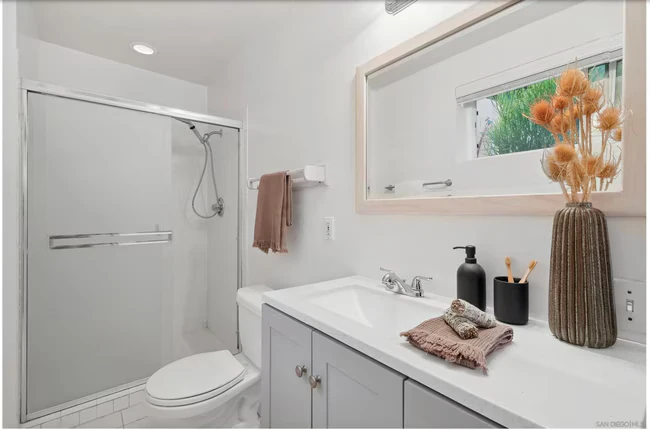 1937 Paseo Dorado San Diego, CA 92037 photo 4
