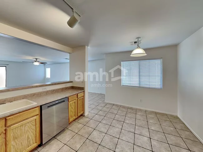 44744 W Paitilla Ln Maricopa, AZ 85139 photo 4