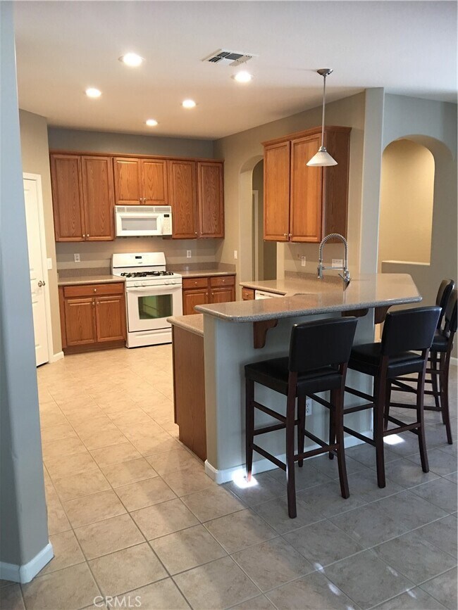 10639 W Alex Ave Peoria, AZ 85382 photo 3