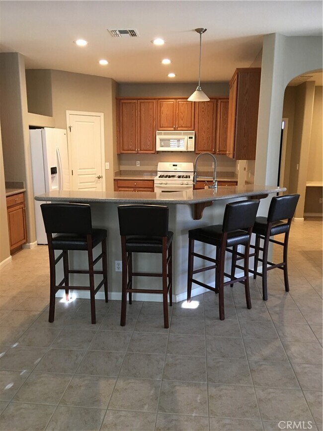 10639 W Alex Ave Peoria, AZ 85382 photo 4