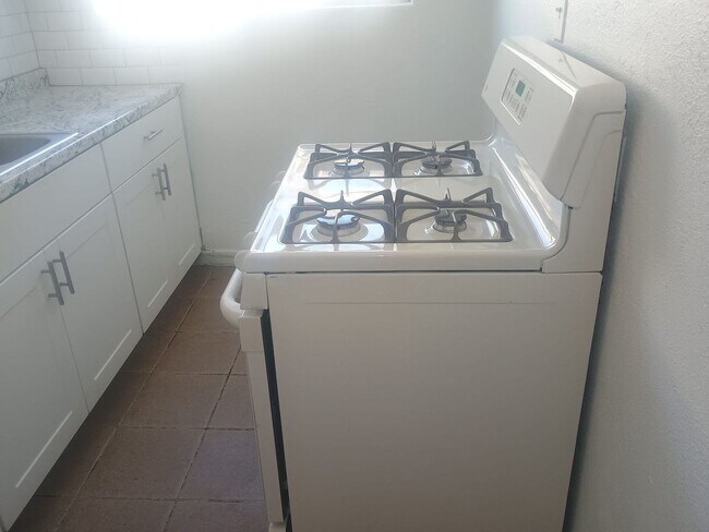 1514 E Roosevelt St Phoenix, AZ 85006 photo 3