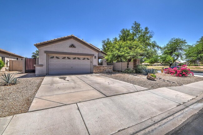 2567 E Brooks St Gilbert, AZ 85296 photo 3