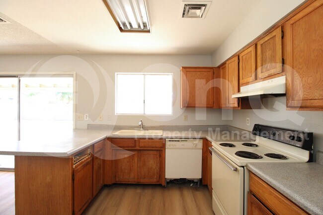 2329 E Folley St Chandler, AZ 85225 photo 5