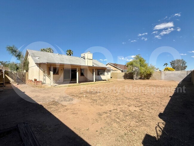 2329 E Folley St Chandler, AZ 85225 photo 2