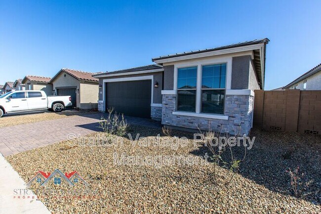 18377 W Ewers Dr Surprise, AZ 85374 photo 2
