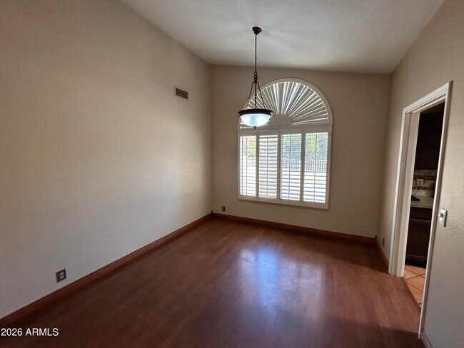 7511 W Kimberly Way Glendale, AZ 85308 photo 5
